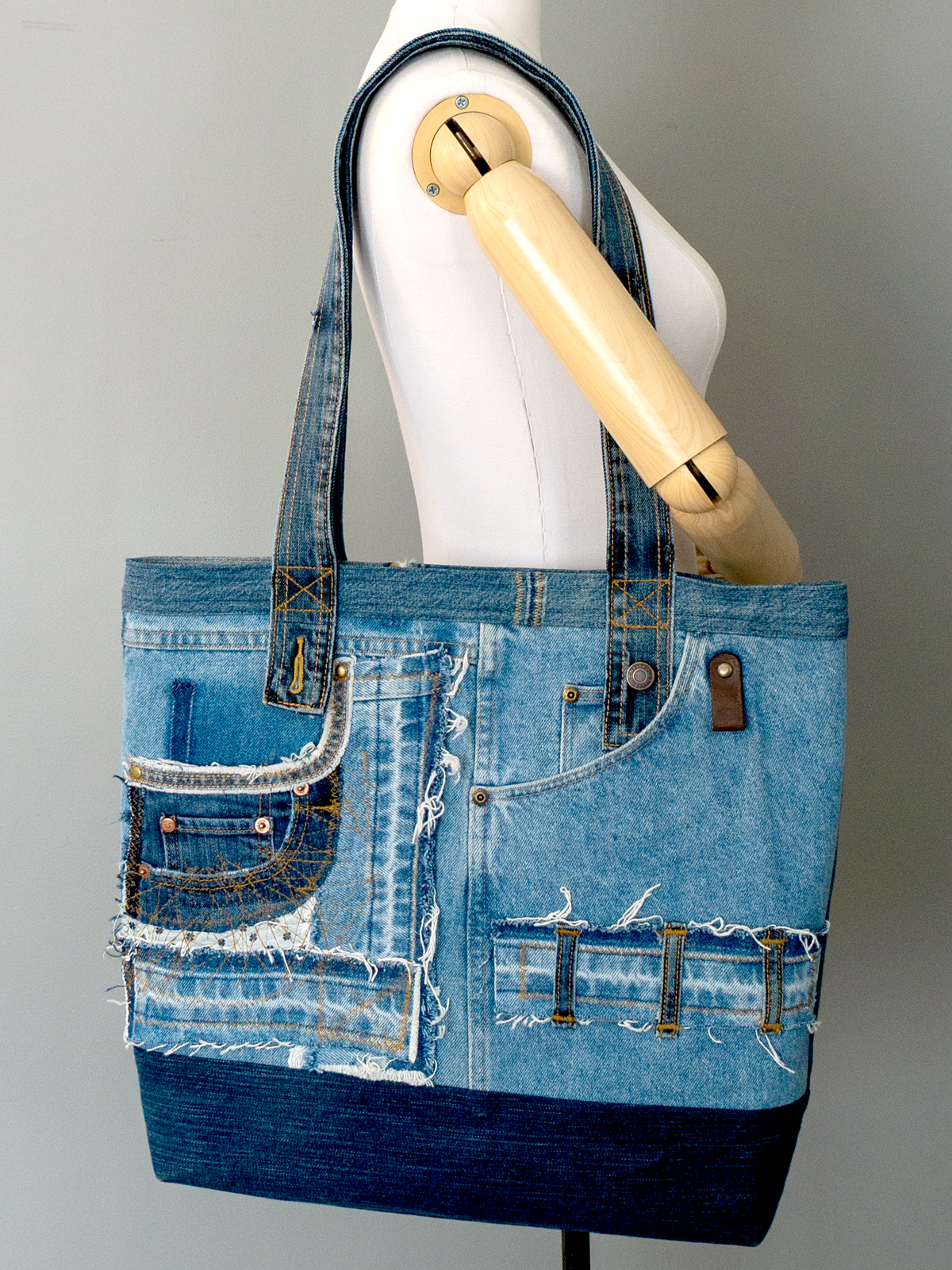UPCYCLED TOTE BAG  - Style#01