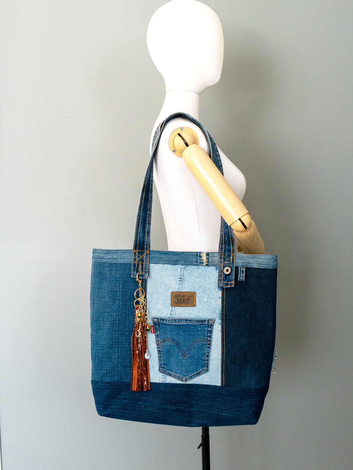 UPCYCLED TOTE BAG  - Style#01
